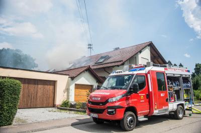 Grosserlach-Grab: Zwei Verletzte nach Gebaeudebrand 
